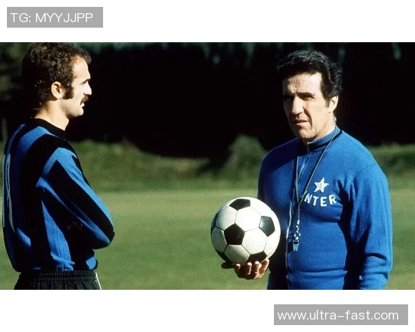 爱豆亲自介绍足球明星背后的故事与精彩瞬间